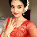 Sreemukhi Instagram – Day 4! Vijayawada! Krishna Pushkaralu! #Day4 #krishnapushkaralu #Vijayawada #showtime #dolledup #Happyrakshabandhan 😍☺️😁