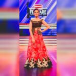 Sreemukhi Instagram - Filmfare on Maa TV! Who all watching?! #Filmfare #dolledup #designeroutfitdiaries ☺️😁