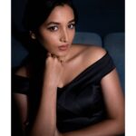 Srinidhi Ramesh Shetty Instagram - 👀 🖤 . . . . . . . 👗 @pixie_yard_couture_studio 💄@shreeyapawar_makeup_studio 📸 @sujaynaidu