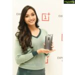 Srinidhi Ramesh Shetty Instagram - A look into the newest OnePlus Experience Store launch in Forum Mall, Bengaluru 💥 Had such a great time at the store opening and look forward to seeing some cool tech in this place 💥 #OnePlusLife #OnePlus @oneplus_india @oneplus 💥 MUA/Hair @shreeyapawar_makeup_studio ♥️😚 Forum Mall Kormangla