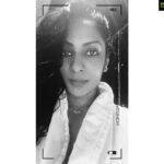 Sriya Reddy Instagram – #pause! Time to stop and retrospect !