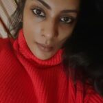 Sriya Reddy Instagram - Clearly loving the colour orange 🍊!
