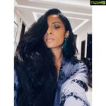 Sriya Reddy Instagram – Having a big HAIR  day #literary