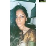 Sriya Reddy Instagram –