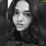 Sunaina Instagram – What is that big lesson you learnt in 2021? 

And oh btw I swear I’m smiling internally in this picture #bnw
