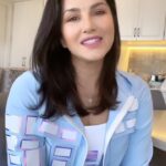 Sunny Leone Instagram – 50 million !!! I love you all 😍😘

The 5 most requested Qs !!! Here we go !!! Part 5
Xoxoxo Mumbai, Maharashtra