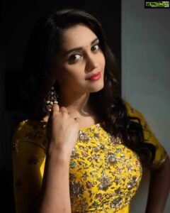 Surabhi Instagram - 💛