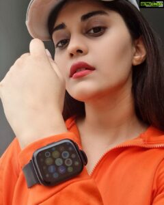 Surabhi Instagram - Thank You @zebronics for gifting this amazing Zeb Fit 5220 CH. It's really amazing and guess what, it comes with 8 Sports Modes & a lot more exciting features..Hurry up and grab yours!!

#ZEBRONICS FIT 5220CH

#ZEBRONICS SMART FITNESS WATCH

#ZEBRONICS FOR LIFE