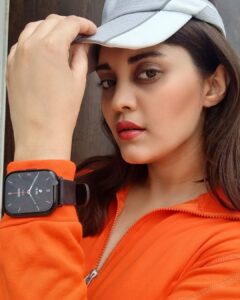 Surabhi Instagram - Thank You @zebronics for gifting this amazing Zeb Fit 5220 CH. It's really amazing and guess what, it comes with 8 Sports Modes & a lot more exciting features..Hurry up and grab yours!!

#ZEBRONICS FIT 5220CH

#ZEBRONICS SMART FITNESS WATCH

#ZEBRONICS FOR LIFE