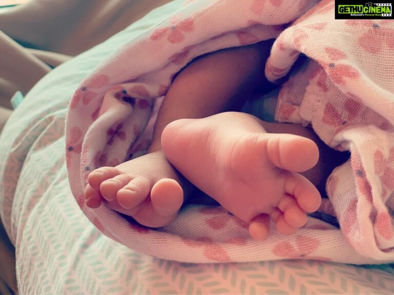 Surveen Chawla Instagram - We now have her tiny feet to fill the tiny shoes! Blessed by her wonderful arrival in our little family! Welcoming our daughter Eva💝 @akshaythakker