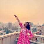 Surveen Chawla Instagram - Happy Makarsankranti 🪁 To love,light, joy and shining bright🌞 P.S. -Don’t Miss the last one!😂