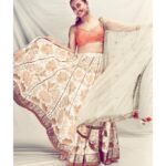 Surveen Chawla Instagram - Happy girls are the prettiest;especially when they’re happily dressed up!! ☺️🧡 outfit - @ri_ritukumar Jewelry- @razwada.jewels Potli- @lovetobag Styled by-@who_wore_what_when photography- @sagarmohite96