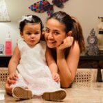 Surveen Chawla Instagram – Mama and my little Me…
Thank u for making me yours my doll..I love u beyond love.💝