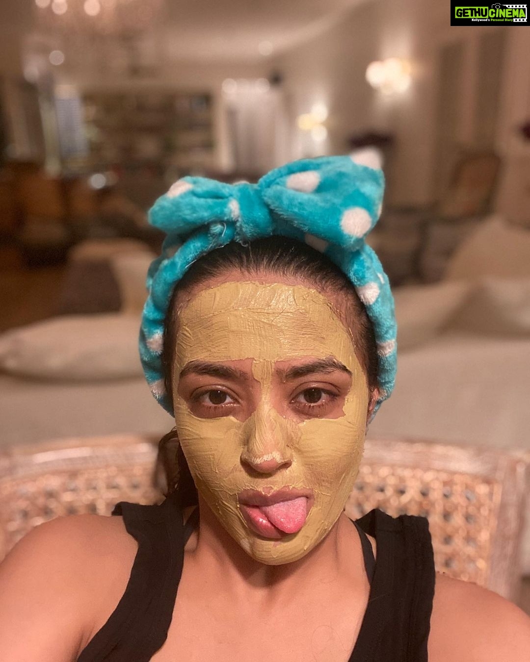 Surveen Chawla Instagram - Well there are other kinds of masks in the world too..🦹🏽♀️