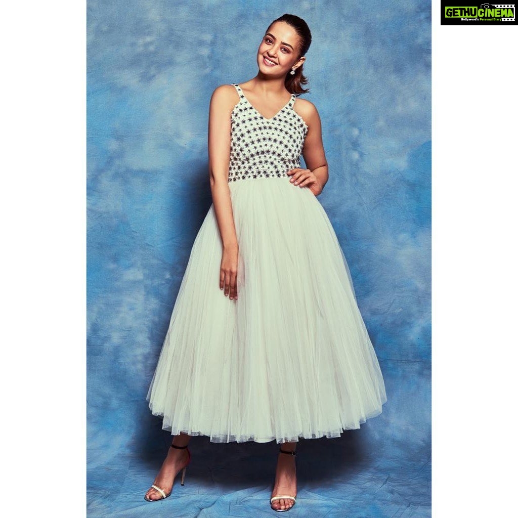 Surveen Chawla Instagram - For my barbie’s barbie world 💫✨ Outfit - @anandbhushan Jewellery- @outhousejewellery Hair - @charlottewang_hmua Styled by - @who_wore_what_when Photography- @chandrahas_prabhu