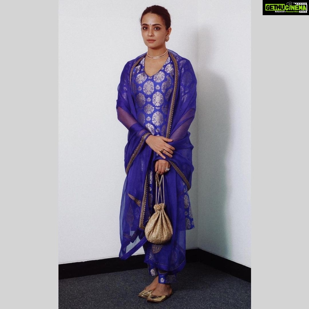 Surveen Chawla Instagram - About last night💜💙 Outfit - @raw_mango Jewellery- @silverstreakstore Bag - @lovetobag Shoes - @shilpsutra Styled by - @who_wore_what_when Photography- @amey_gokhale