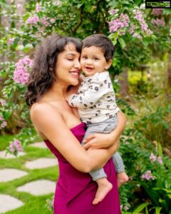 Tejaswi Madivada Instagram - I think I love how mothers love, I have enough kids, friends to love like a mother.
Mother is a feeling 
Happy mother's day!
Love mine, miss her most but it's ok !
Carry the same love on!