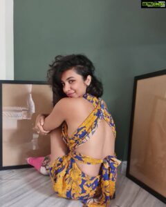 Tejaswi Madivada Instagram - 🙂🌼😁