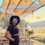 Tejaswi Madivada Instagram – The feeling I’m feeling
I know it’s a reason
I want it the rest of my life.
#birbillingparagliding