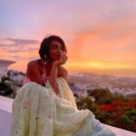 Tejaswi Madivada Instagram – I’m always attracted to the sky.