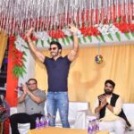 Thakur Anoop Singh Instagram – Privileged to spread the message of Fitness across the country with our recent visit to Bhopal to honour my friend Sandeep @sandeepsfitness as he lays a new fitness foundation for the population of Bina city. I like how people are coming forward to influence the crowd to take their health seriously and to join gyms and transform themselves!! I wish the team all the best and thank the crowd for showing up to welcome me in their city! 

#Thakuranoopsingh #rsf #bhopalvisit #onelife @fuaarkofficial 

Managed by @sagarjustcelebrity Bhopal, Madhya Pradesh