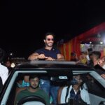 Thakur Anoop Singh Instagram – Privileged to spread the message of Fitness across the country with our recent visit to Bhopal to honour my friend Sandeep @sandeepsfitness as he lays a new fitness foundation for the population of Bina city. I like how people are coming forward to influence the crowd to take their health seriously and to join gyms and transform themselves!! I wish the team all the best and thank the crowd for showing up to welcome me in their city! 

#Thakuranoopsingh #rsf #bhopalvisit #onelife @fuaarkofficial 

Managed by @sagarjustcelebrity Bhopal, Madhya Pradesh
