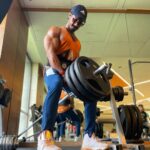Thakur Anoop Singh Instagram - Hold on to your dreams like how I held these fat ass weights for a picture! 🙈