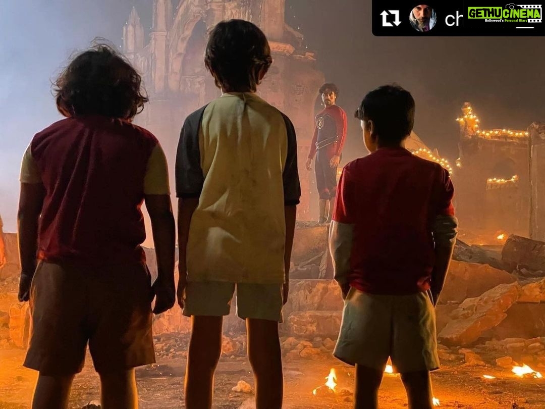 Tovino Thomas Instagram - #Repost @chathan__ with @make_repost ・・・ Hope is what keeps us alive 💪🏽#minnalmurali