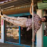 Tovino Thomas Instagram - Jaison being a Human Flag !! #minnalmurali⚡️⚡️ #afterthelightningstrike #jaisonwithastrongcore 📸 @_harikrishnanp