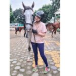 Trisha Instagram - Say hi to my boo🐎😍 #SkysYourLimit