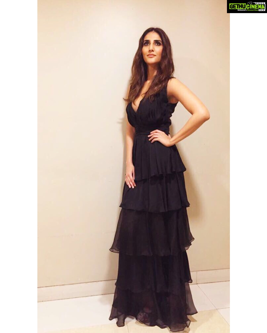 Vaani Kapoor Instagram - All ready to attend the super inspiring #fittofightcampaign . . . . Hair and make up: @danielbauermakeupandhair 💄💋 Stylist - @mohitrai ♥️♥️