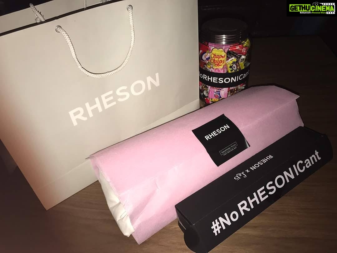 Vaani Kapoor Instagram - Congratulations to the most Stylish Sisters.. can't wait to get my hands on the new collection. P.S ❤the goodies 😀XX