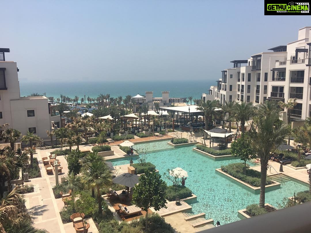 Vaani Kapoor Instagram - Waking up to this⭐️ @jumeirahalnaseem #discoveralnaseem