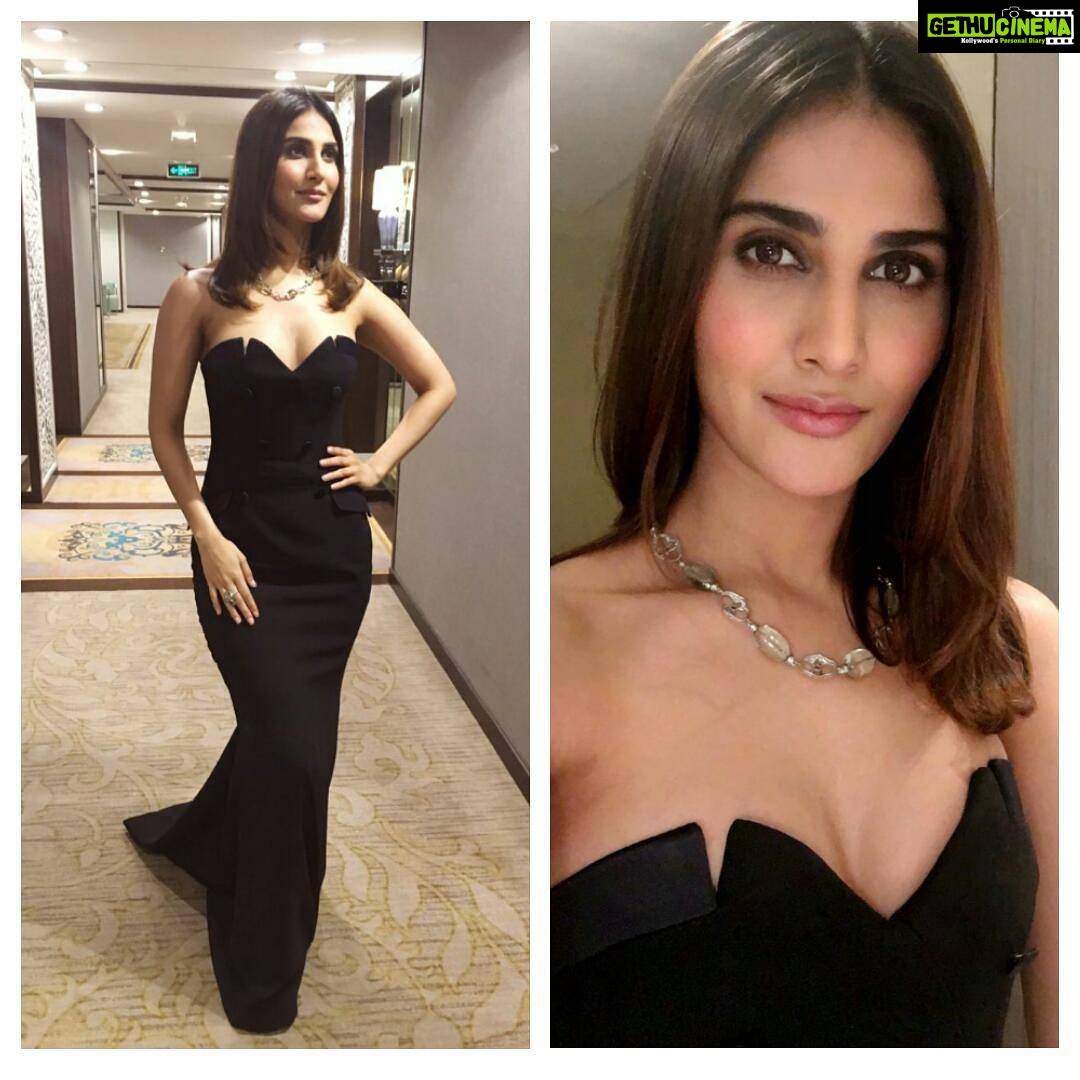 Vaani Kapoor Instagram - @mynykaa Femina Awards. Styled By @mohitrai. Wearing @alexismabille .