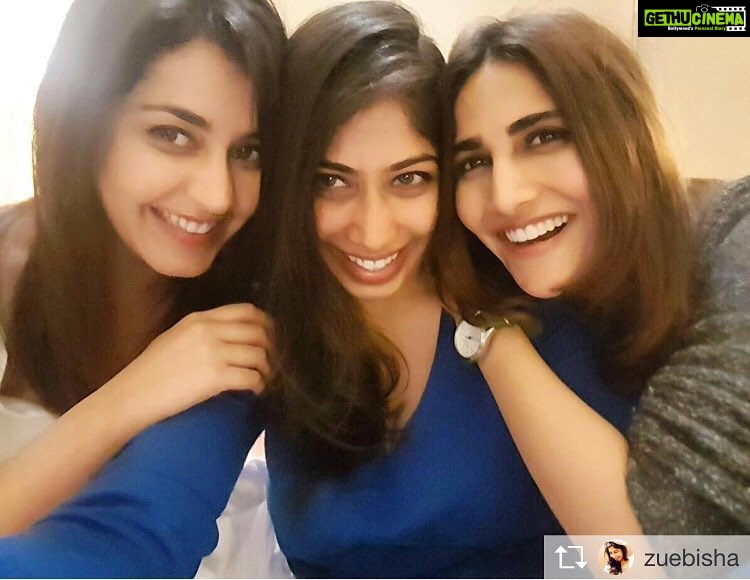 Vaani Kapoor Instagram - Powerpuff girls!💁🏻❤️ #happiness #bff