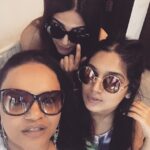 Vaani Kapoor Instagram – Who you lookin at??