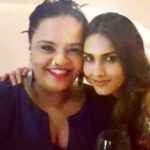 Vaani Kapoor Instagram - Birthday with my favourite people!❤️❤️❤️