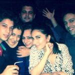 Vaani Kapoor Instagram - Much needed friends👭👬