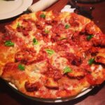 Vaani Kapoor Instagram - Barbecue chicken pizza at Indigo to die for!! #pizza #bliss #foodporn