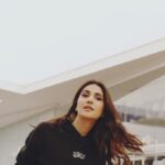 Vaani Kapoor Instagram - Couldn’t wait to check out the latest collection at the ASICS store, Jio World Drive, Mumbai. The go-to destination for all sneaker lovers and performance sports Athletes. @asicsindia #ASICS 👟 #ASICSSPORTSTYLE #SoundMindSoundBody