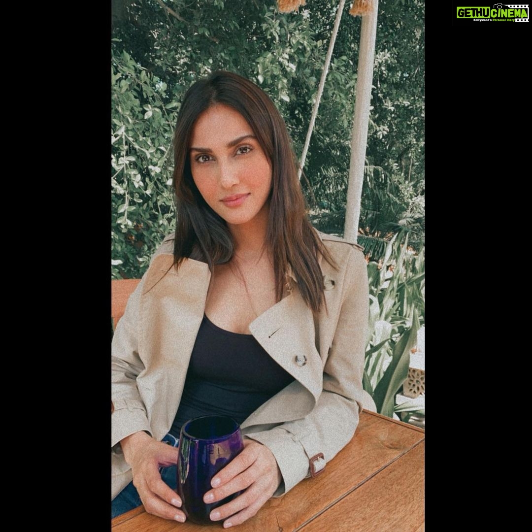 Vaani Kapoor Instagram - Sweet November โจโ๏ธ๐๐งก