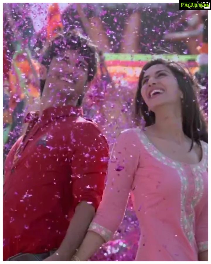 Vaani Kapoor Instagram - You always remember your start and where it all began. I could’ve been a complete blooper if it wasn’t for my filmmaker #ManeeshSharma. Being a shy and a quiet person .. I was rather given an opportunity to play a fierce part in my first who was so much more fearless, confident and gutsy. Thank you Adi, Maneesh & my dearest Shanoo for giving me this wonderful opportunity.. I was so happy to be your Tara! Rishi Sir, I cannot put into words how much it meant for me to share screen space with him, his charm and charisma remains forever unmatched. Even though I didn’t share a lot of screen space with Pari .. I remember vividly being stuck in our scene together, the wonderful actor that you are, it was even more generous of you to help me calm my shaky nerves so I could perform my best in it! Sushant you were the best first co actor one could’ve asked for! We miss you ❤️ #8YearsOfShuddhDesiRomance #RishiKapoor #SushantSinghRajput @parineetichopra #ManeeshSharma #AdityaChopra @shanoosharmarahihai @sachinjigar #JaideepSahni