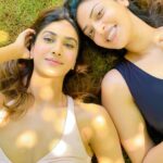 Vaani Kapoor Instagram – 📸 👭 🧁 🌈 ☀️ 💗💜