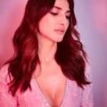Vaani Kapoor Instagram - Cotton candy dreams 🍭🍭🍭