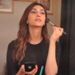 Vaani Kapoor Instagram - The finishing touch💄🪞 #nofilter #ｓｕｎｄａｙｍｏｏｄ