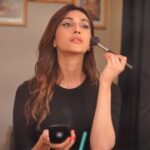 Vaani Kapoor Instagram – The finishing touch💄🪞 #nofilter #ｓｕｎｄａｙｍｏｏｄ