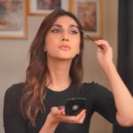 Vaani Kapoor Instagram – The finishing touch💄🪞 #nofilter #ｓｕｎｄａｙｍｏｏｄ
