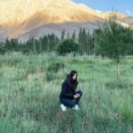 Vaani Kapoor Instagram – It’s long over due to channel our inner environmentalist .. after all it’s the only thing we all have in common 🌍 let’s try and keep it how we got it .. healthy and happy 🍃 #worldenvironmentday 💚