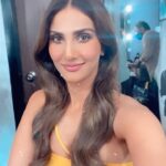 Vaani Kapoor Instagram - My Favorite Entertainers 🌸#behindthescenes