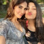 Vaani Kapoor Instagram - Soaking in the joy together 🤎 #traveldiaries